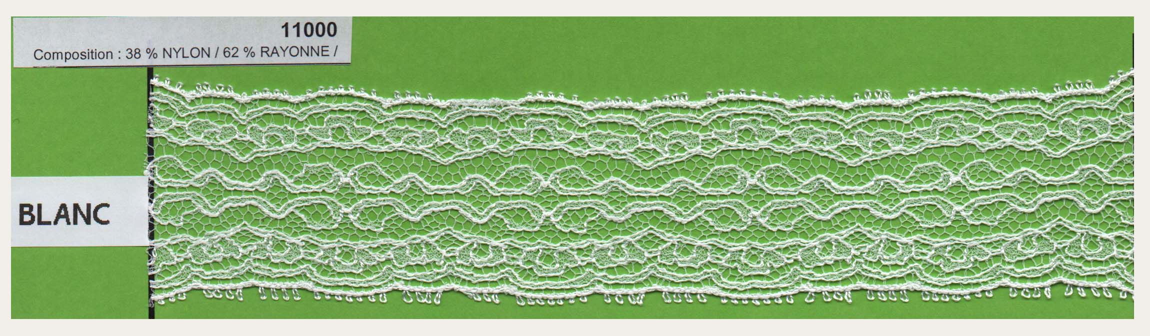 Puntilla Chantilly modelo 1