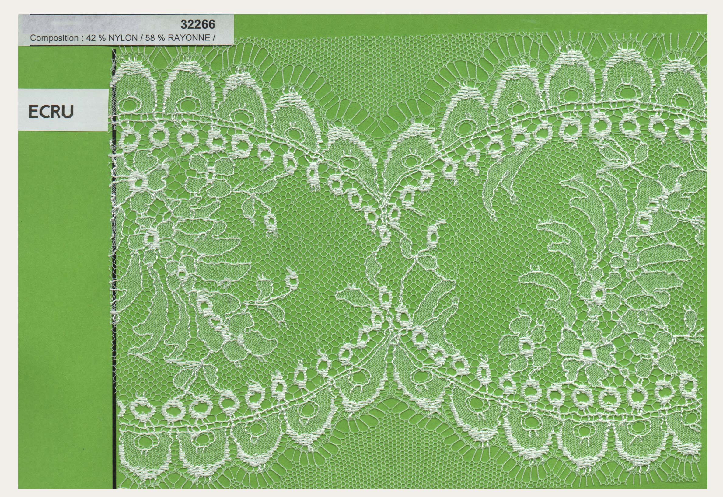 Puntilla Chantilly modelo 4