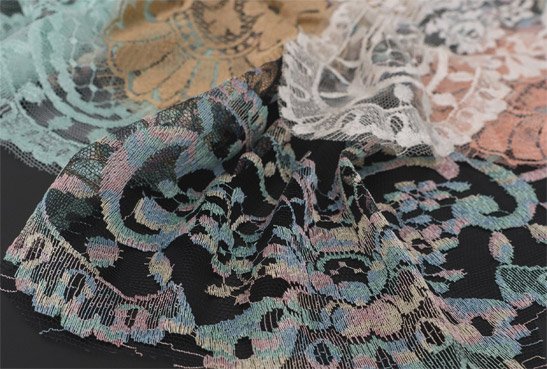 Chalinas y Velos de Culto